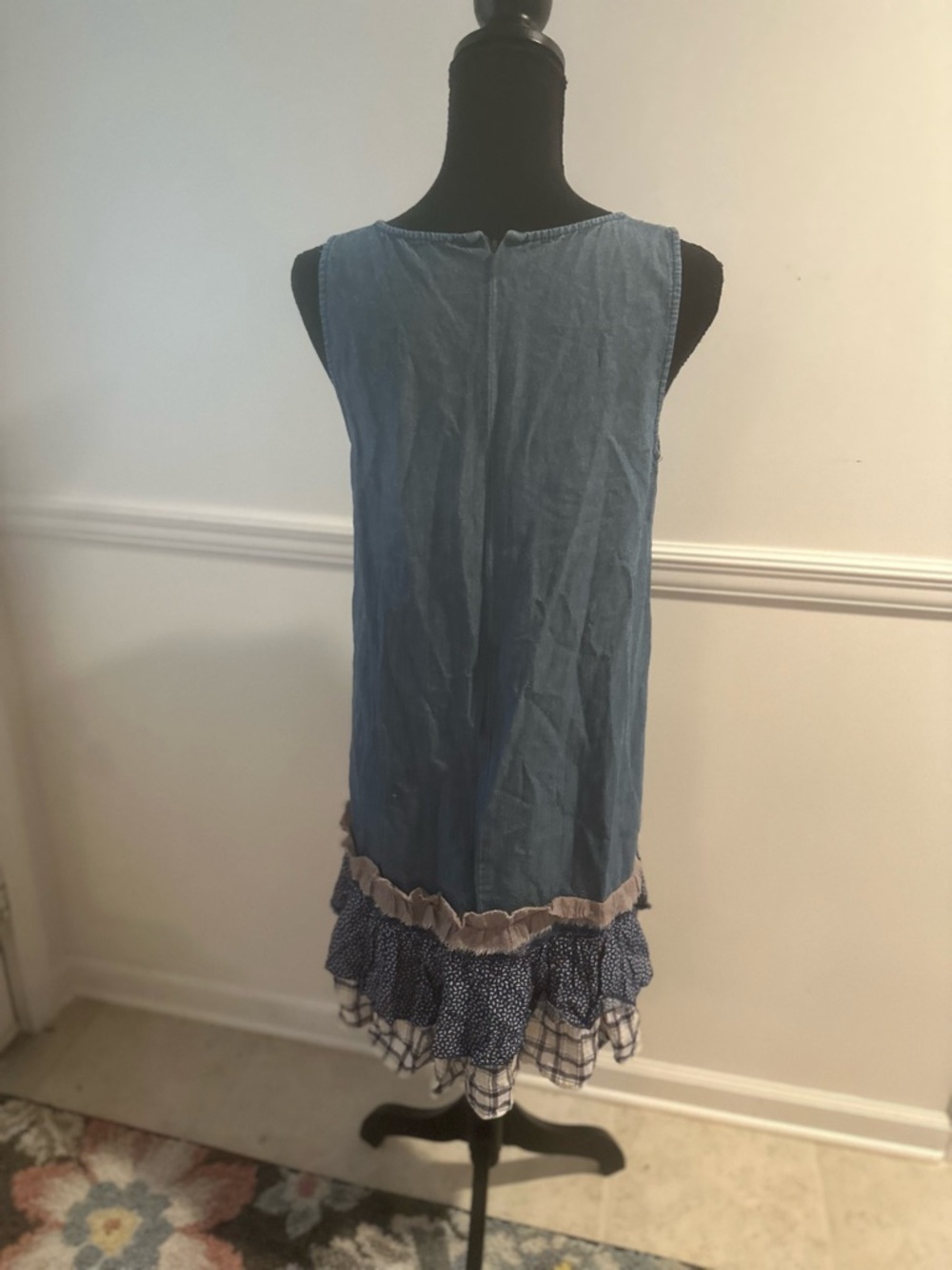 Country Dress - Picture 4 of 5